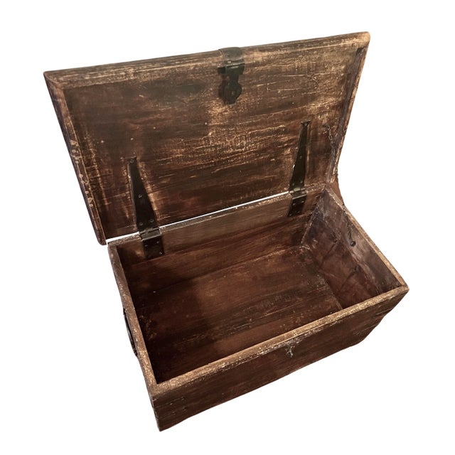 19th Century Japanese Meiji Period Elmwood Chest For Sale In Philadelphia - Image 6 of 12