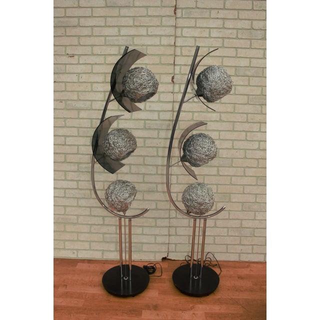 Mid-Century Modern MCM Space Age Atomic Metal Spaghetti Shade Lamp - Pair For Sale - Image 3 of 12