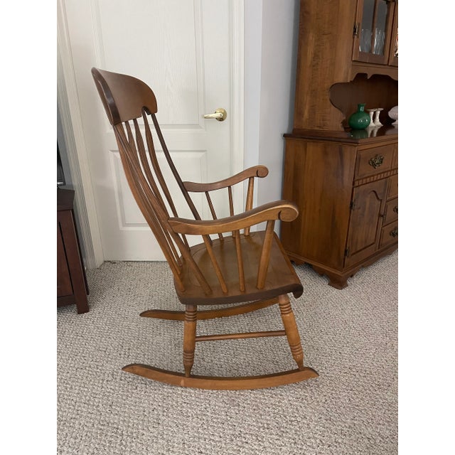 English 1970s Colonial S Bent & Bros Hard Rock Maple Rocking Chair For Sale - Image 3 of 11