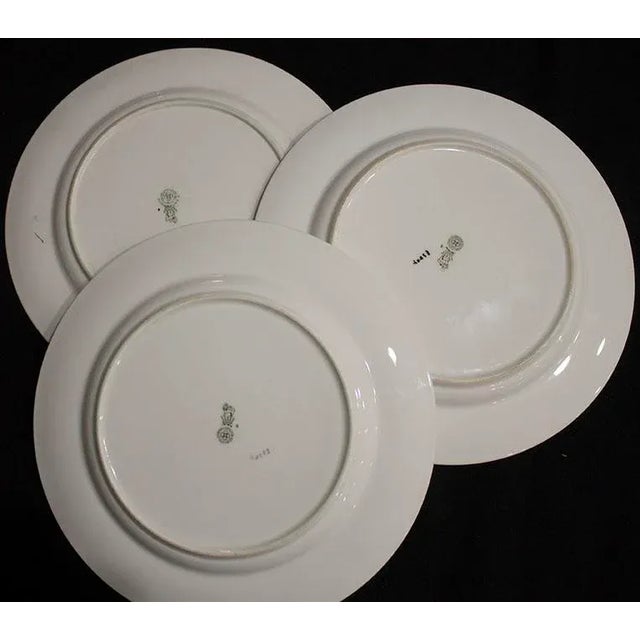 Ceramic Royal Doulton Coaching Days Dinner Plates - Set of 3 For Sale - Image 7 of 7