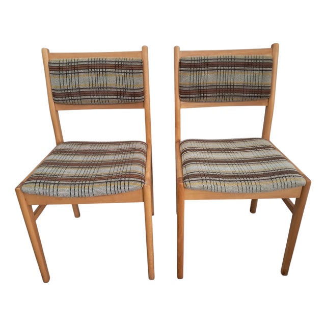 Mid-Century Modern East German Beech Dining Chairs with Plaid Upholstery, 1980s, Set of 2 For Sale