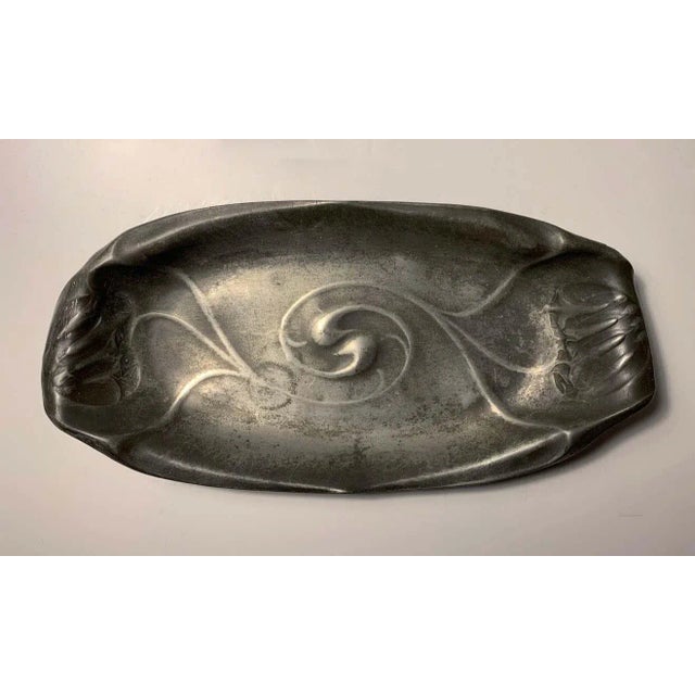 Hugo Leven Kayserzinn Art Nouveau tray / dish, Germany, circa 1900.