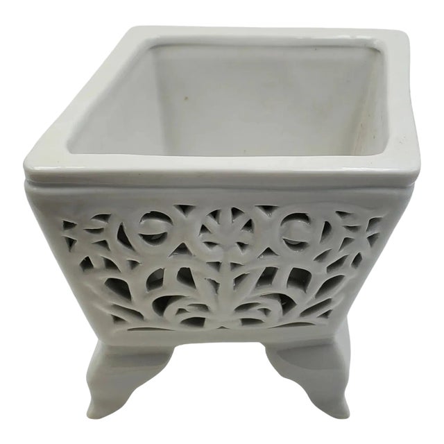 1990s White Filigree Porcelain Pottery Planter Weathered Shells For Sale