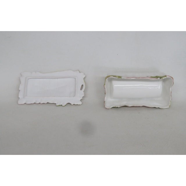Lidded Porcelain Trinket Match Box Hand Painted Floral Motif Ruffled Edge 5187b For Sale - Image 10 of 11