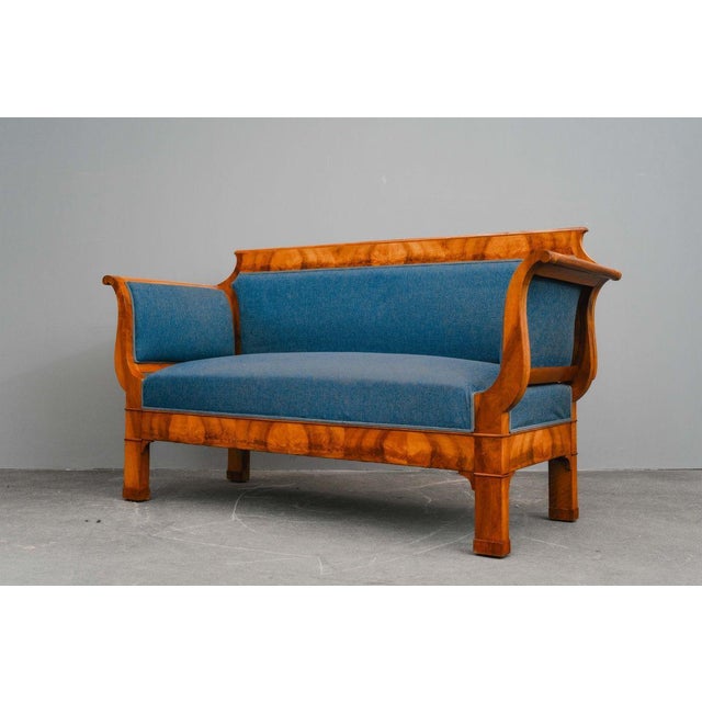 Antique Biedermeier Sofa in Walnut, 1800s For Sale - Image 11 of 17