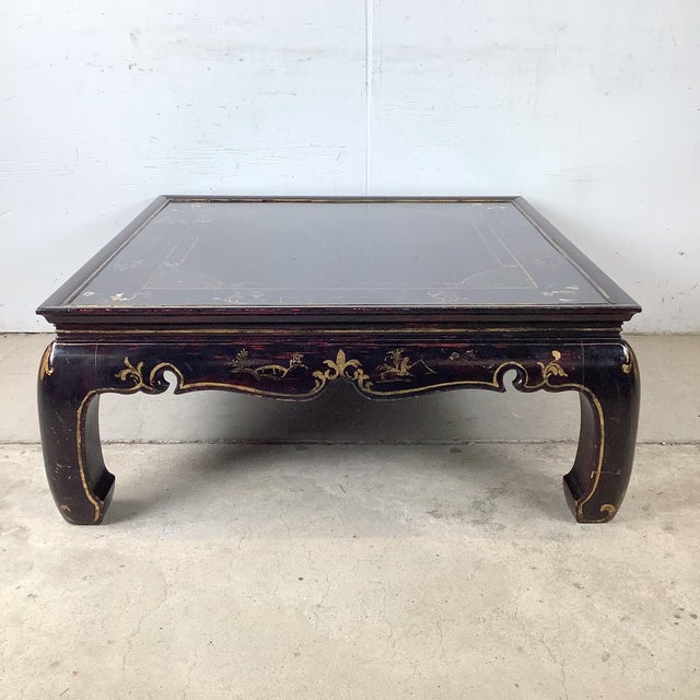 Chinoiserie Vintage Black Lacquer Chinoiserie Cocktail Table With Gilt Decoration For Sale - Image 3 of 12