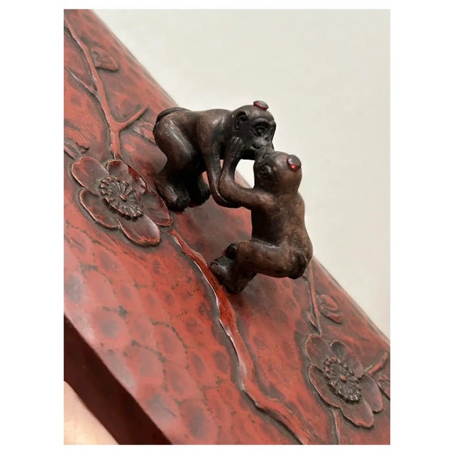 1930s Ooak Japanese Kissing Monkeys/Lacquer Box/Gems For Sale - Image 9 of 12