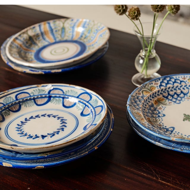 French 19th Century Spanish Pottery Plate (B) For Sale - Image 3 of 3