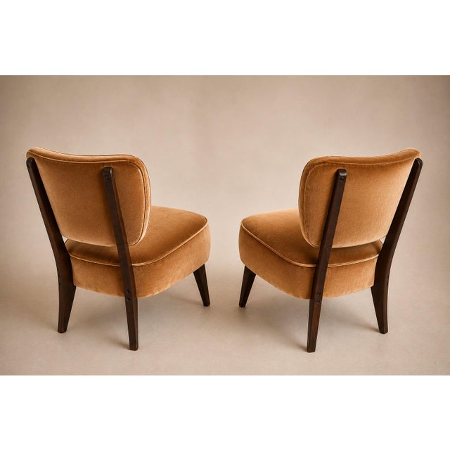 Pair of Brazilian Modern Lounge Armchairs in Imbuia Wood & Camel Mohair Velvet by Cimo, Brazil, 1950s For Sale - Image 4 of 16
