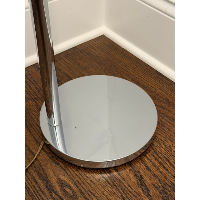 Chrome 1970s Mid-Century Modern Swing-Arm Chrome Style After Koch & Lowy Floor Lamp For Sale - Image 8 of 9