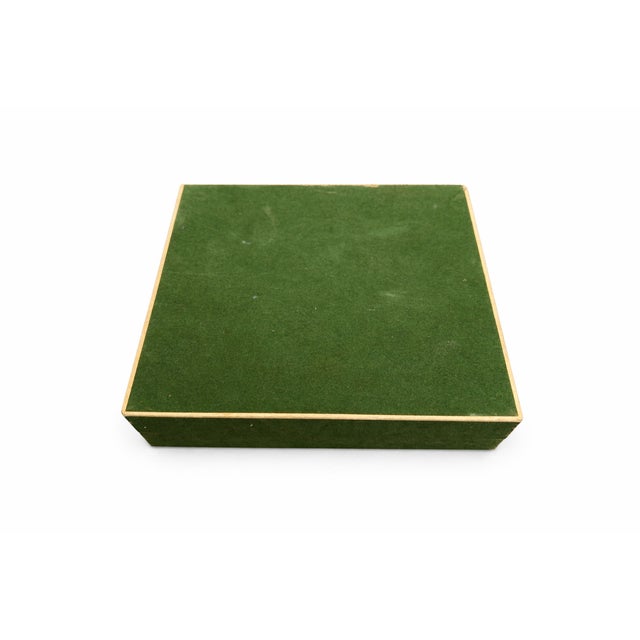 Vintage Handpainted Apponyi Green 7373 Openwork Porcelain Basket from Herend, Hungary, 1970s For Sale - Image 4 of 10