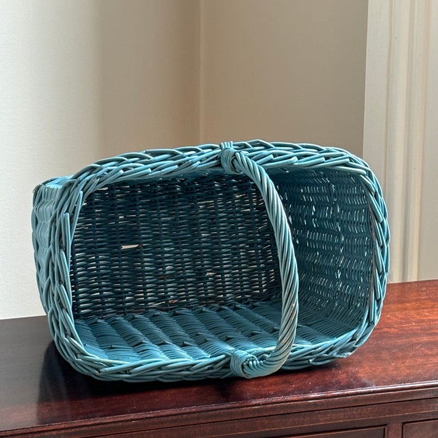 Mid-20th Century Cornflower Blue Market / Gathering Basket For Sale - Image 12 of 15