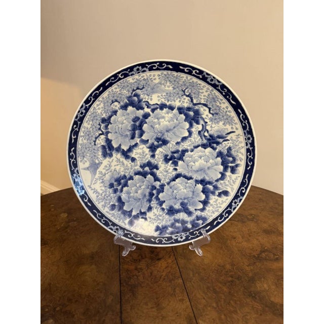 Antique Japanese Imari Blue and White Chargers, 1900s, Set of 2 For Sale - Image 4 of 7
