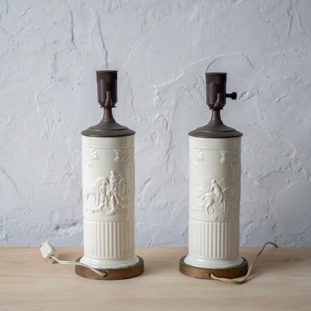 Ceramic A Pair of Wedgwood Devonshire Fox Hunt Lamps, c.1950s For Sale - Image 7 of 7