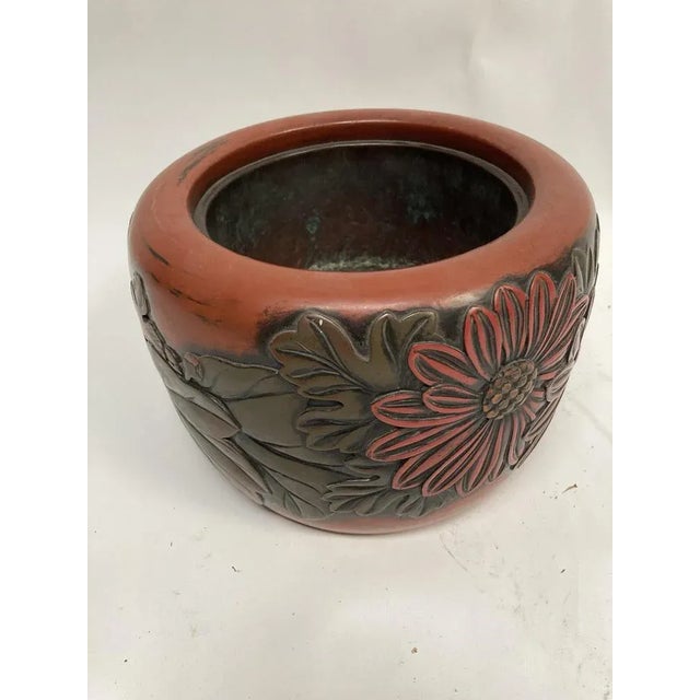 Japanese Meiji Era Lacquer Pot, 1900s For Sale - Image 6 of 9