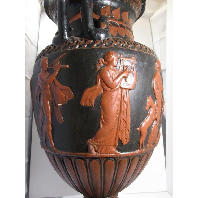 Large Decorator Urn in Plaster and Polychrome For Sale In New York - Image 6 of 9