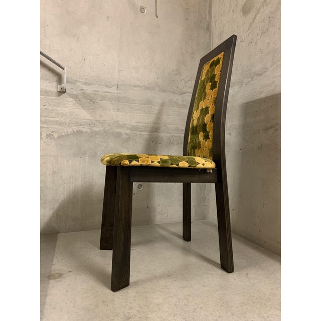 Well-preserved set. Still 100% original.