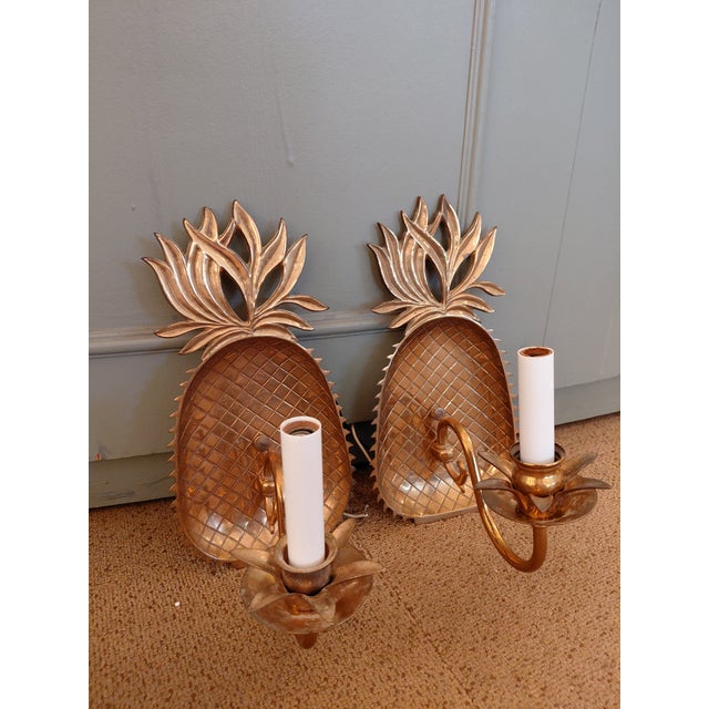Hollywood Regency Vintage Hollywood Regency Pineapple Brass Wall Sconces – Pair For Sale - Image 3 of 5