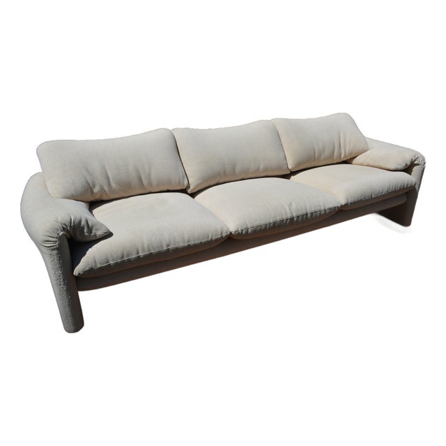 Post Modern Cream Tan Oatmeal Cassina Maralunga Couch Attributed to Vico Magistretti For Sale