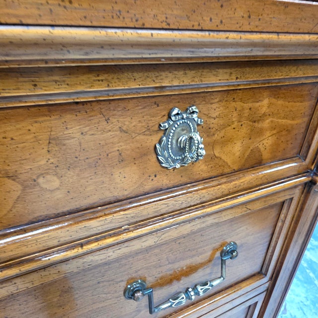 Vintage Henredon Furniture French Neoclassical Louis XVI–style Tall Chest For Sale - Image 17 of 17