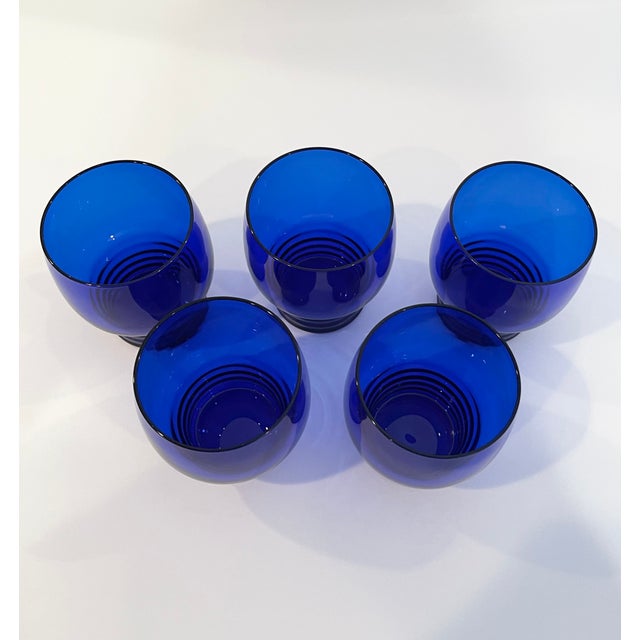 1930s Hollywood Regency Cobalt Blue Tumblers Barware- Set of 5 For Sale - Image 11 of 12