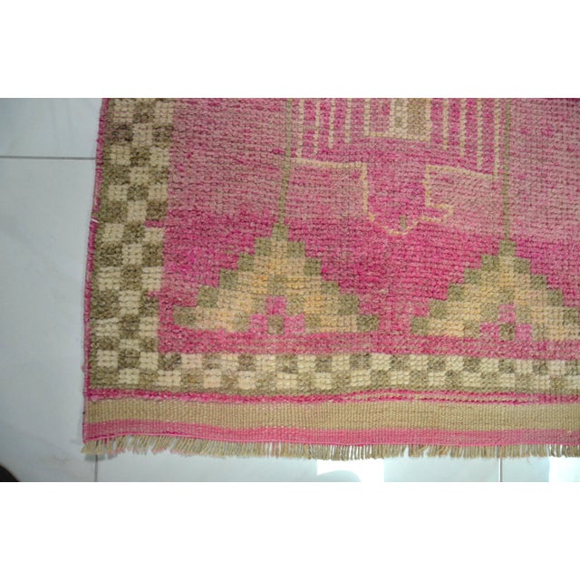 Vintage Pink Color Corridor Handmade Wool Runner For Sale - Image 9 of 11