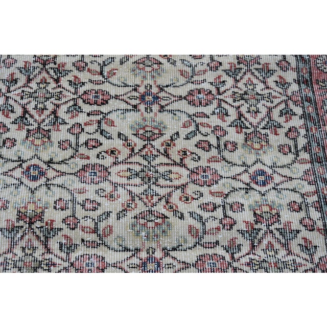 1980s Turkish Beige Floral Oushak Rug For Sale - Image 4 of 13