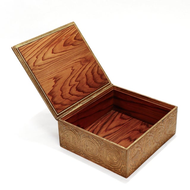 Tiffany Studios Zodiac Pattern Gilt Bronze Cigar Humidor or Table Box No. 1655 For Sale - Image 12 of 15