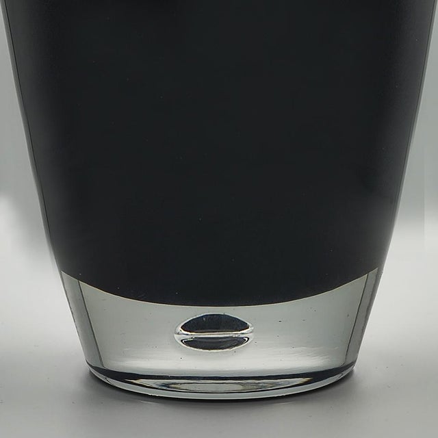 Glass Mid-Century Modern Murano Sommerso Jet Black Art Glass Vase With Controlled Bubble Base, 1970s For Sale - Image 7 of 8