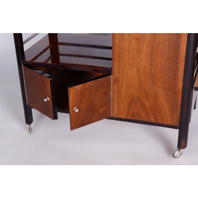 Czech Art Deco Trolley Walnut and Chrome-Plated Steel from Thonet, 1930s For Sale - Image 3 of 15