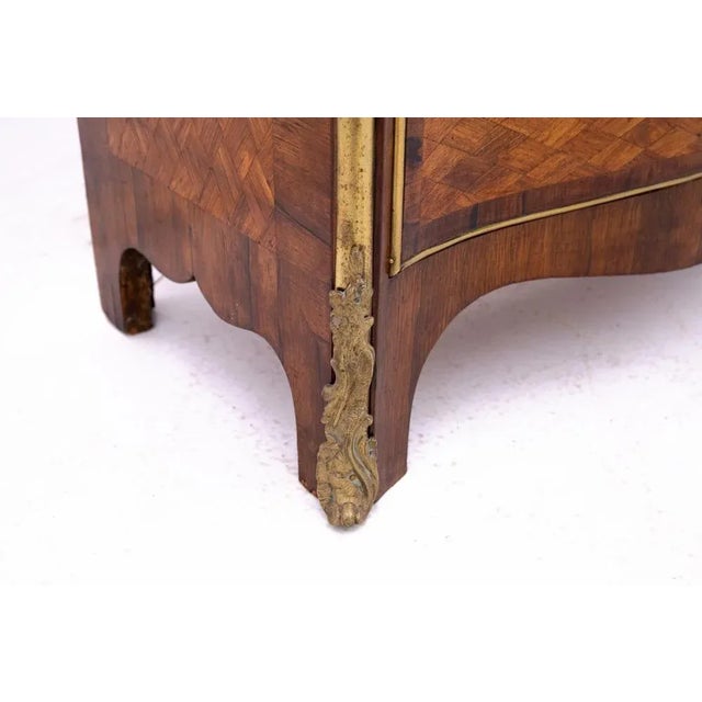 Unique chest of drawers, France, circa 1870. Very good condition. Wood: walnut Dimensions: height 110 cm width 83 cm depth...