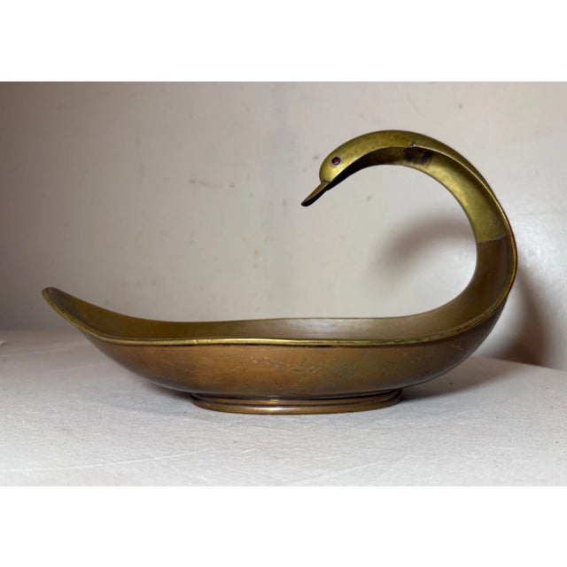 1930s Antique Handmade Copper Brass Mexican Figural Centerpiece Dish Bowl Swan Bird For Sale - Image 5 of 11