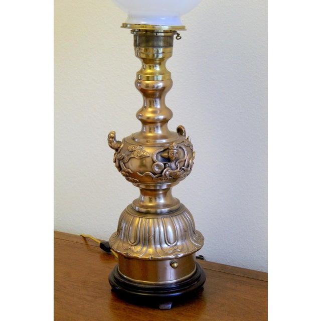 Vintage Asian Figural Brass Table Lamp With Milk Glass Globe Shade – Hollywood Regency Chinoiserie Lighting For Sale - Image 10 of 16