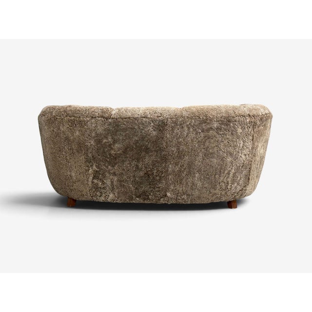 Danish Cabinetmaker, Banana Sofa, Sahara Sheepskin, Beechwood, Denmark, 1940s For Sale - Image 10 of 10