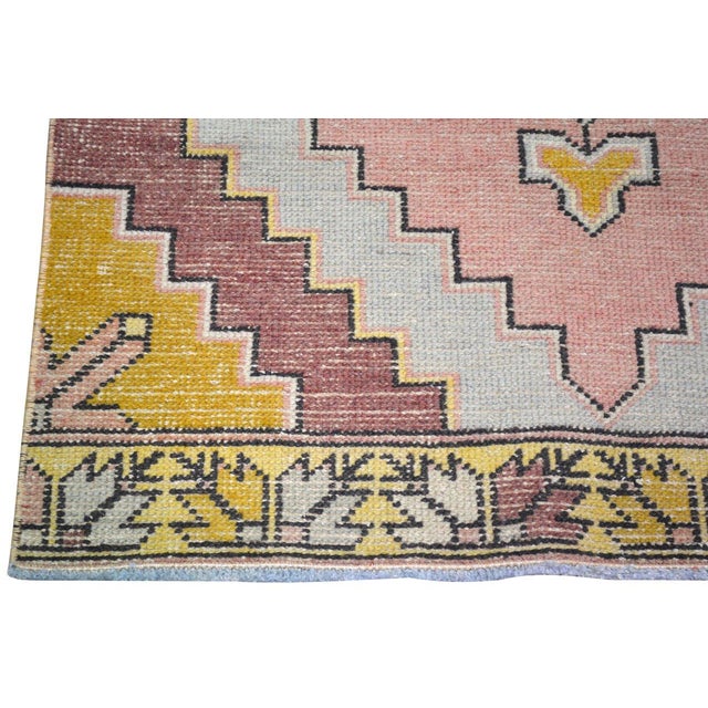 Vintage Turkish Anatolian Hand Knotted Wool Rug, 3'1''x9'2'' For Sale - Image 4 of 4