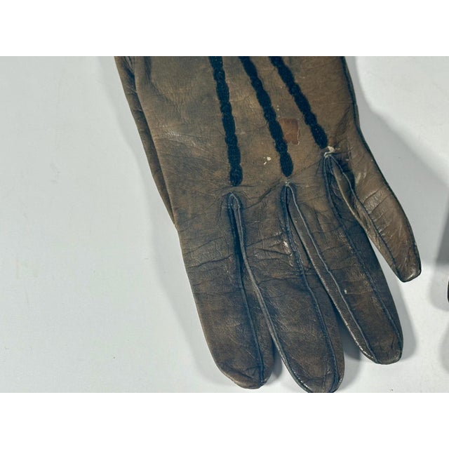 French Antique French Leather Kid Gauntlet Gloves size 6 1/2 For Sale - Image 3 of 10