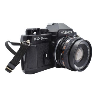 Mid Century Modern Manual Yashica Fx-3 Super 2000 SLR Film Camera With Yashica ML 50mm Lens For Sale