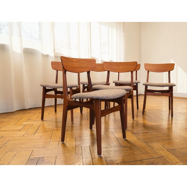 1970s Danish Teak Chair with Seat in Bouclé by Schiønning & Elgaard for Randers Møbelfabrik, 1960s, Set of 6 For Sale - Image 5 of 15