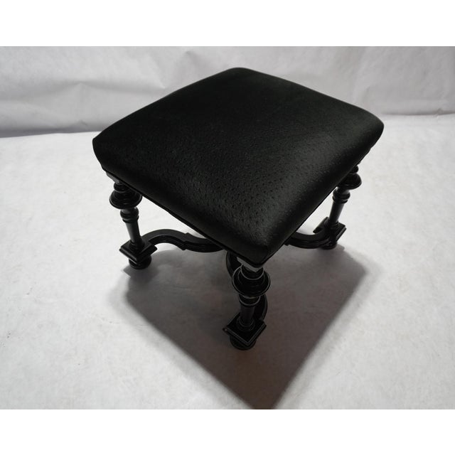 19th Century William & Mary Style Footstool With a Black Velvet Upholstered Seat For Sale In Los Angeles - Image 6 of 16