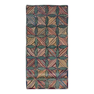 1920s Antique American Hooked Rug 2'6" X 4'10" For Sale