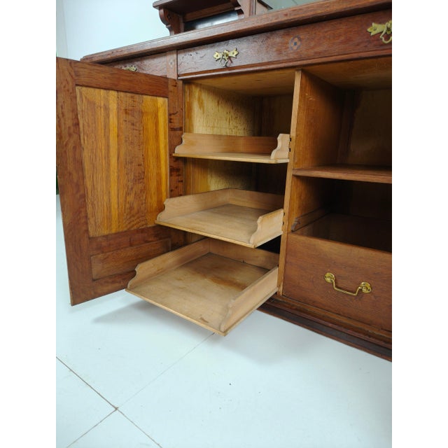 English Arts & Crafts Oak Sideboard with Sunflower Inlay from Pratt & Prince, 19th-Century For Sale - Image 4 of 18