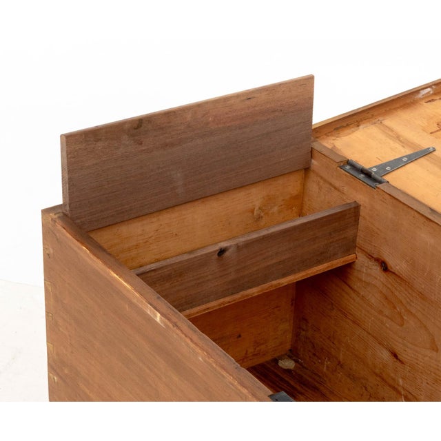 American Pine Blanket Chest For Sale In New York - Image 6 of 8