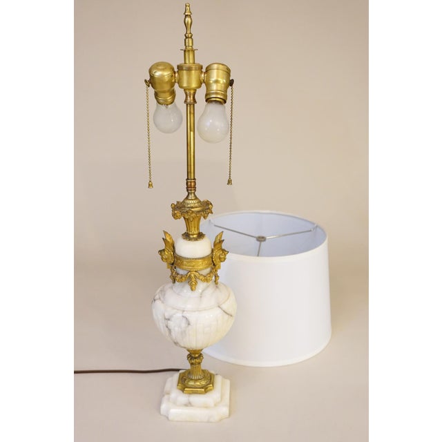 1910s Elaborate Victorian Neoclassical Bronze Gilt Urn Marble Table Lamp For Sale - Image 14 of 14