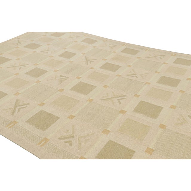 This 10x14 contemporary rug is an exciting new addition to Rug & Kilim’s Scandinavian rug collection—a new line of...