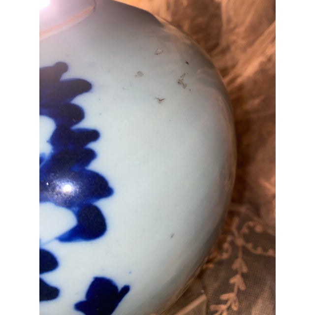 Ceramic 19th-Century Chinese Blue and White Porcelain Ginger Jar With Floral Motifs. For Sale - Image 7 of 12