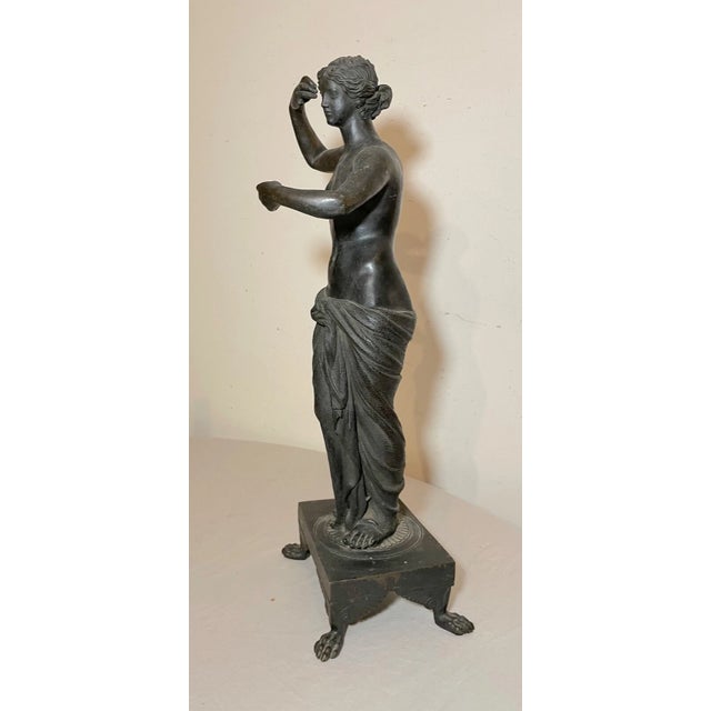 Realism Large Antique Early 19th Century Nude Venus From Capoue Bronze Statue Sculpture For Sale - Image 3 of 18