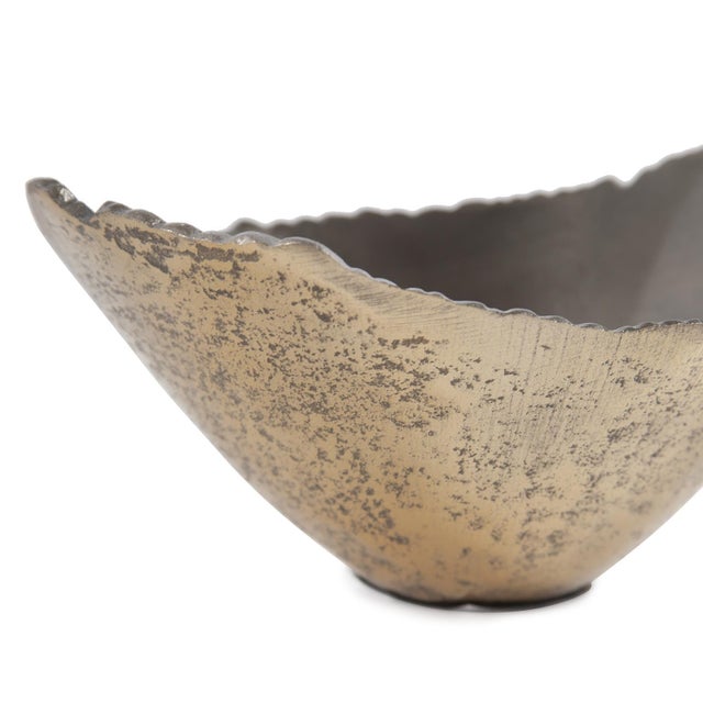 Baniff Jagged Edged Deep Bowl- Medium For Sale In Chicago - Image 6 of 11