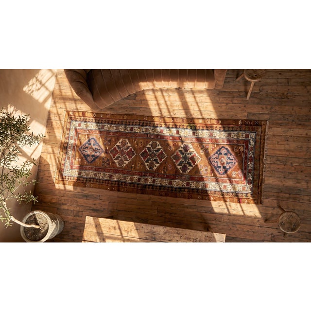 1890s Brown Diamond Medallion Antique Persian Serab Rug 3'6" X 12'8" Handknotted Wool Carpet For Sale In New York - Image 6 of 8