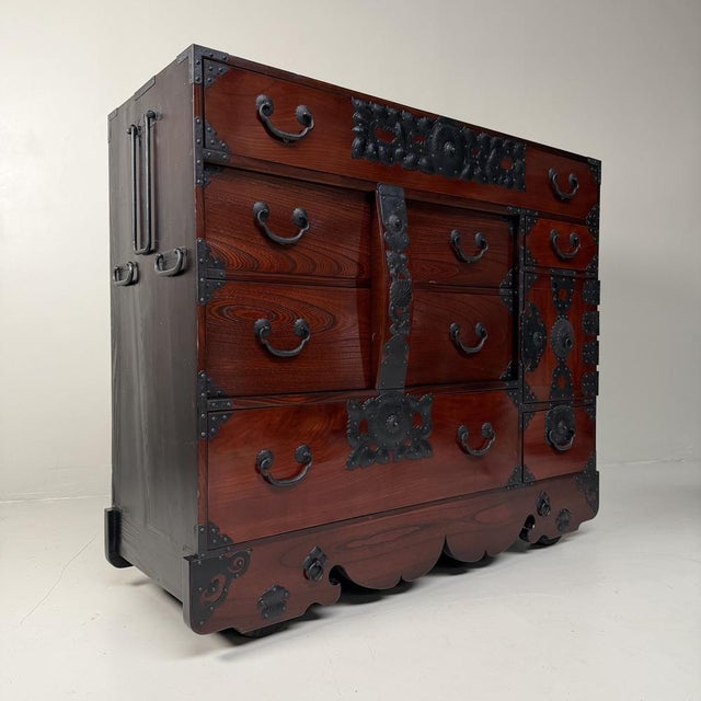 Contemporary Traditional Japanese Iwayado Kuruma-Dansu on Wooden Wheels, 1960s For Sale - Image 3 of 18