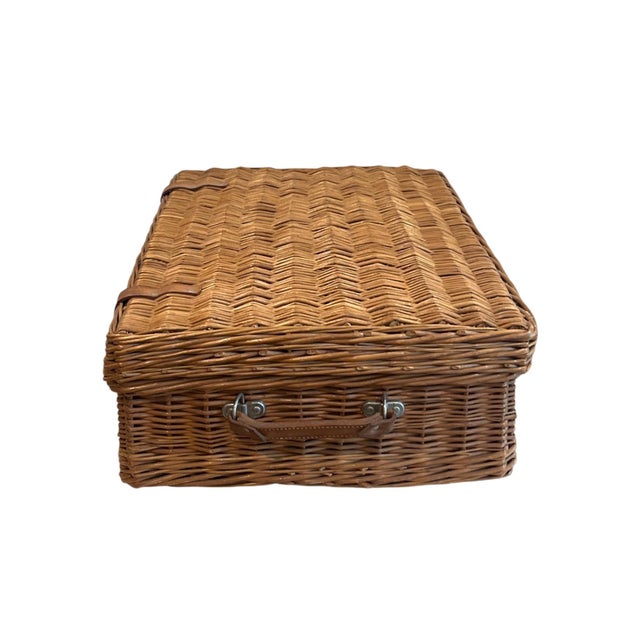 Vintage Abercrombie & Fitch English Picnic Hamper for Six For Sale In New York - Image 6 of 12